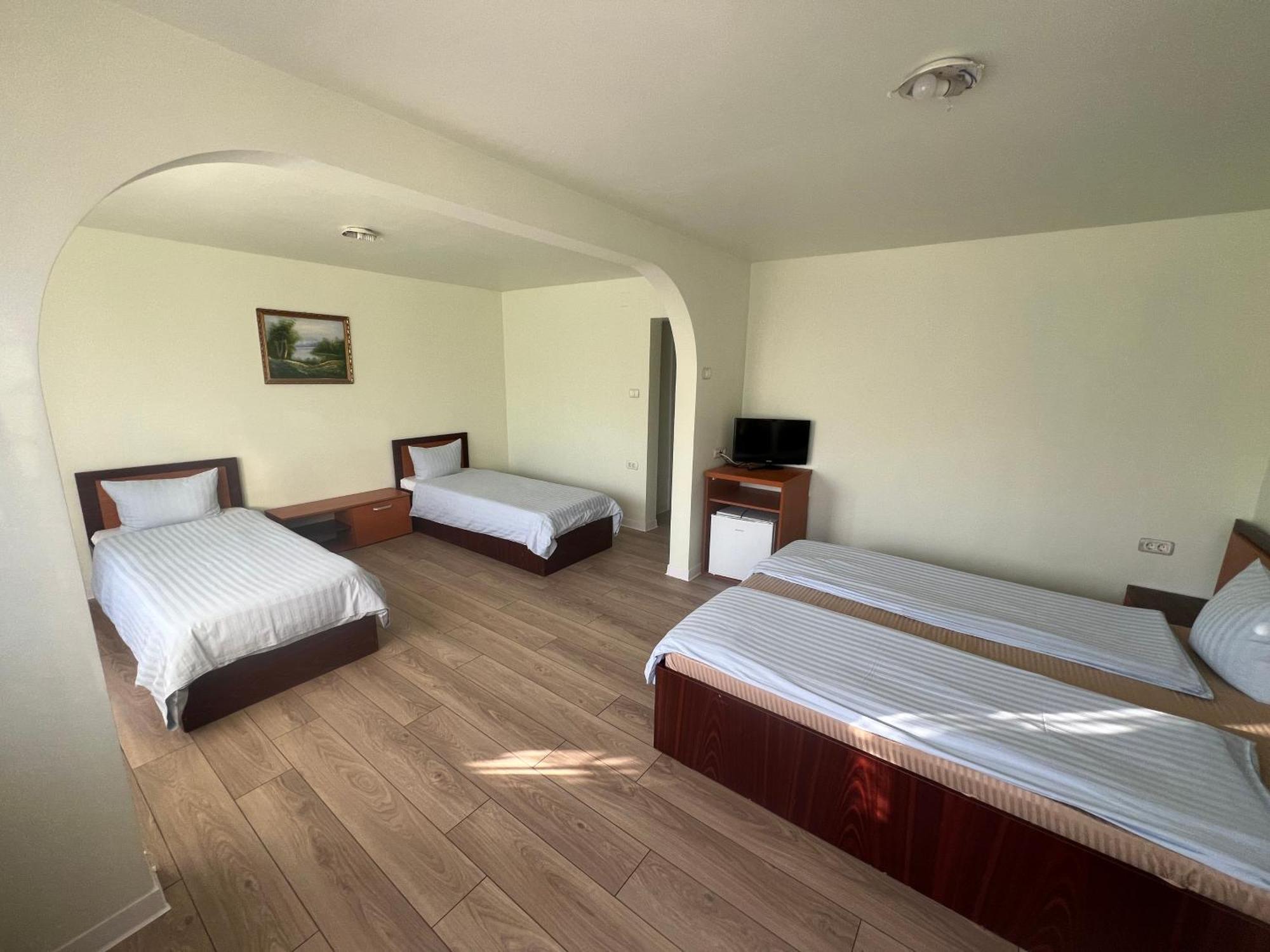 Hotel Le Baron Тімішоара Екстер'єр фото